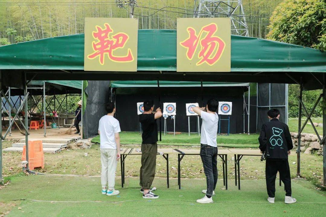 枪林弹雨小文解说视频_枪林弹雨小文枪战_枪林弹雨小岩