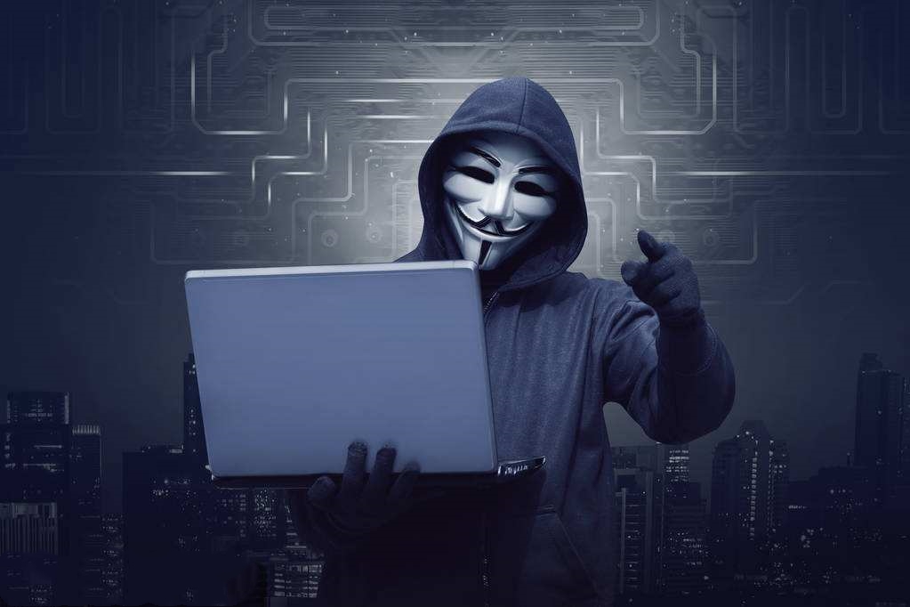 hacker入侵下载-下载文件被黑客一夜盗空，珍藏资源消失无踪，我该如何应对？